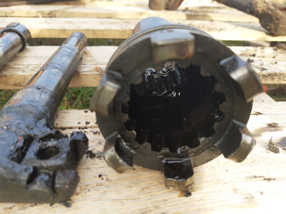 Мости МТЗ Запчастини МТЗ Включення ВОМ мтз Муфта ричаг Мост МтЗ 80