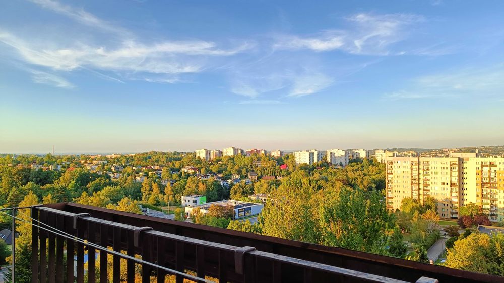 Mieszkanie na sprzedaż 2 pokojowe | 43,7 m² | 9 piętro | os. Beskidzkie