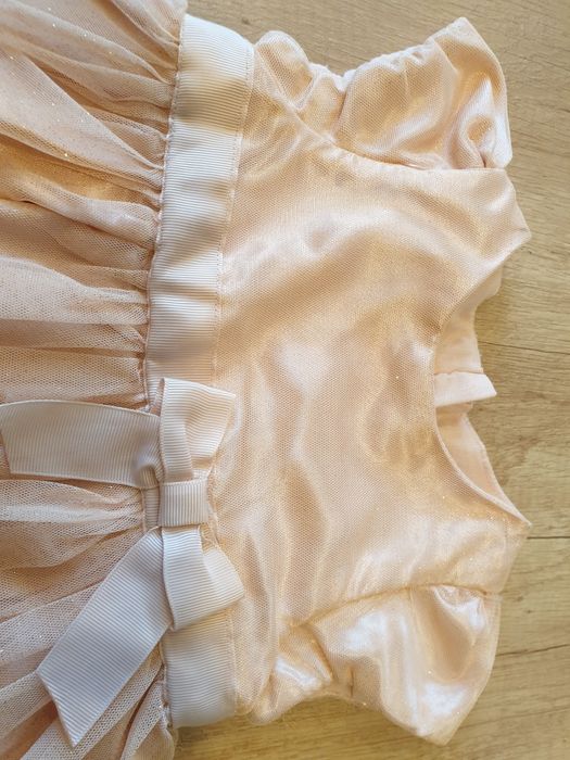 Sukienka niemowlęca, dziewczęca brzoskwiniowa wesele, komunia r.74