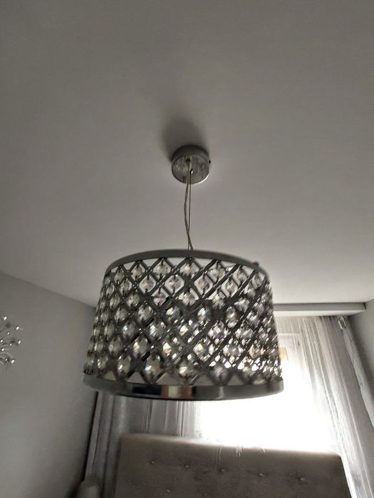 sprzedam Żyrandol z kryształkami