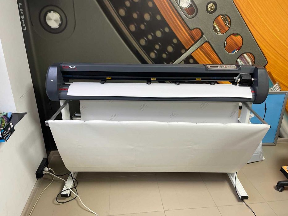 Ріжучий плоттер CNC Tech 1.25м робоче поле