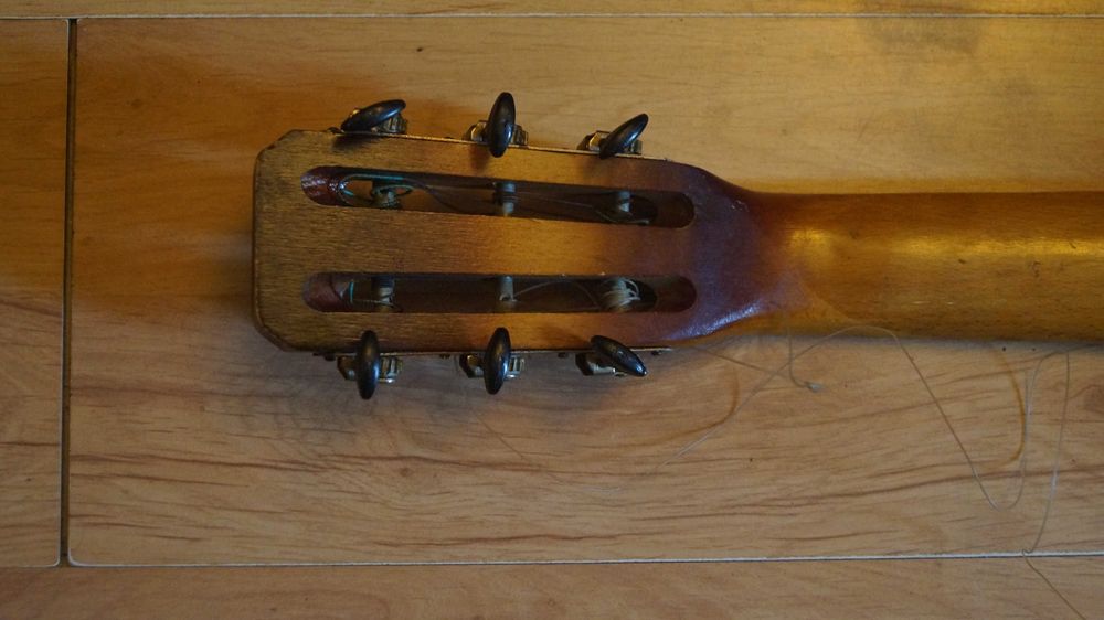 Gitara drewniana PRL sprawna