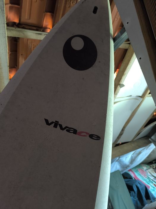 Prancha de windsurf bic vivace mastro e vela