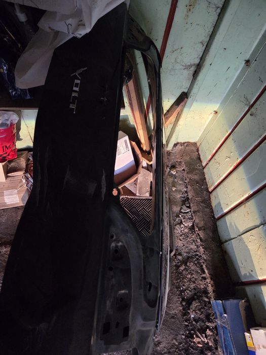 Задняя крышка стекло багажника с подогревом на Chevrolet Volt1