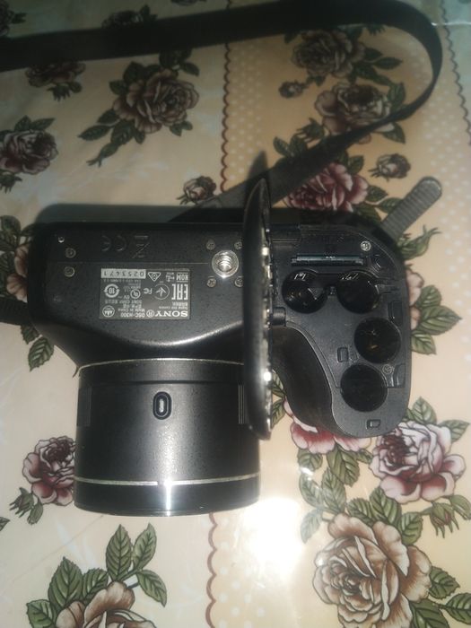 Продам фотопарат sony dsc h-300