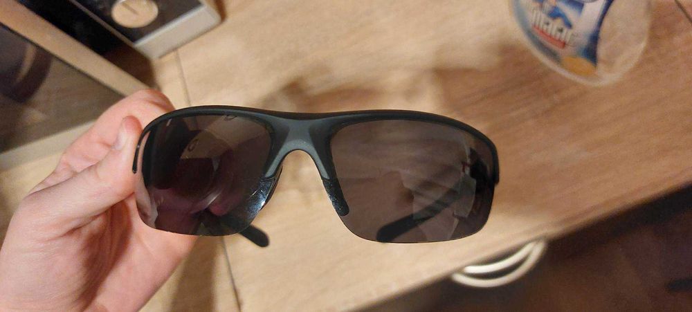 okulary przeciwsłoneczne