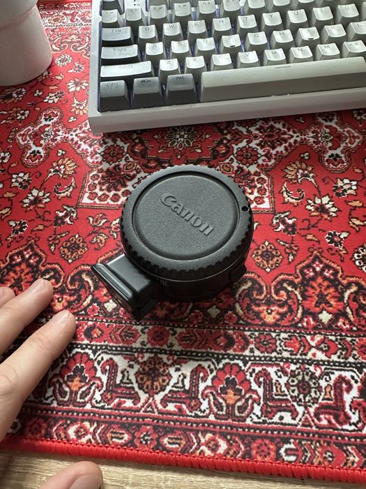 Продам Об'єктив Sigma AF 16mm f/1,4 DC DN C  (EF-M)+ адаптер з EF>RF