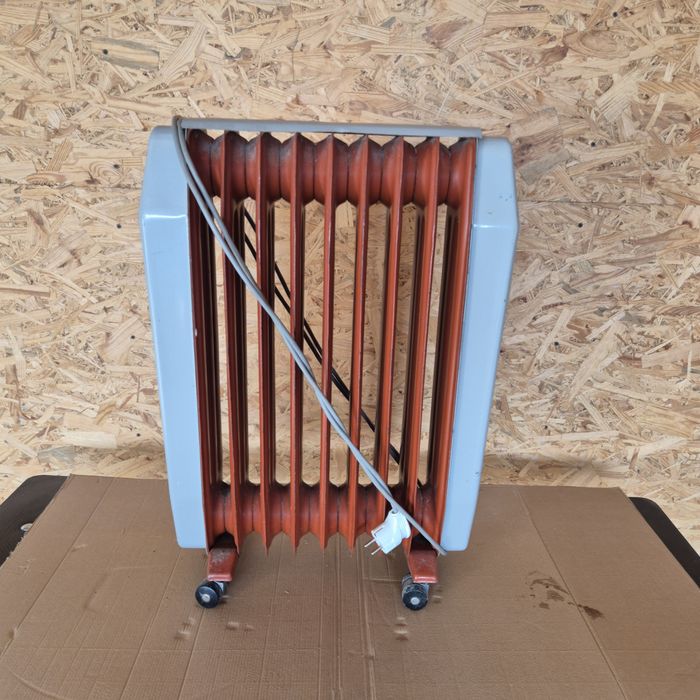 Обігрівач масляний