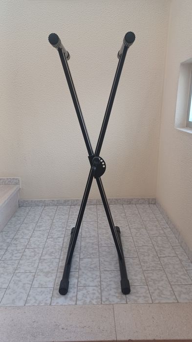 Suporte/tripé dobrável para  teclado