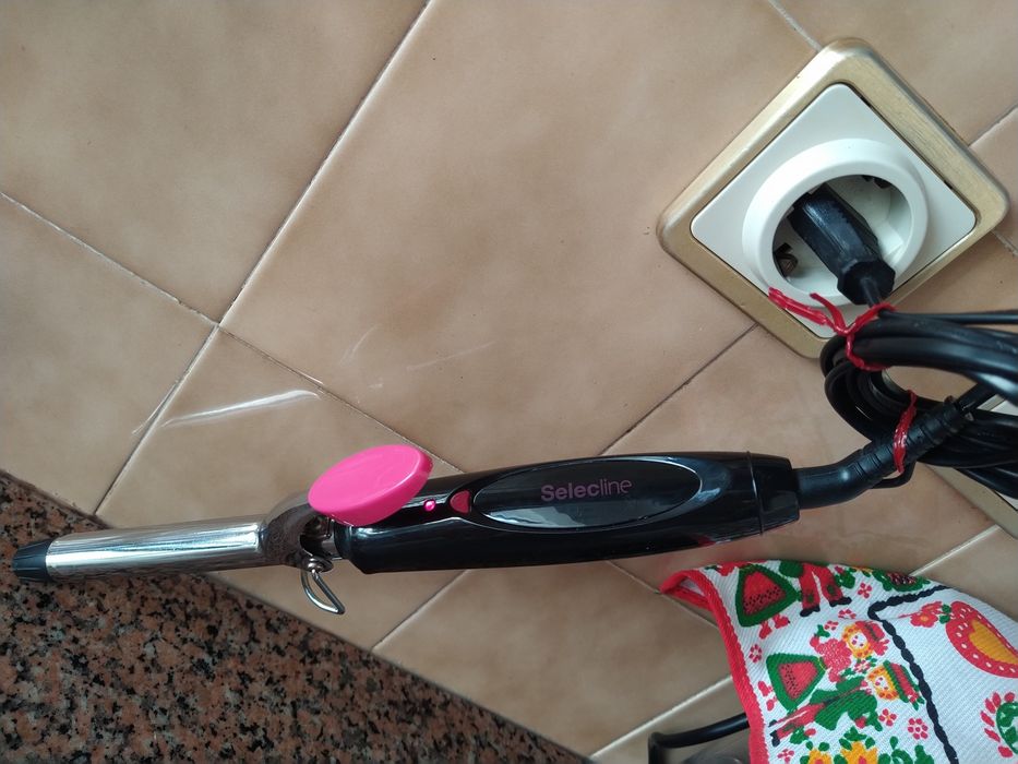 Modelador Tenacilha de cachos cabelo cabeleireiro casa quarto vivenda.
