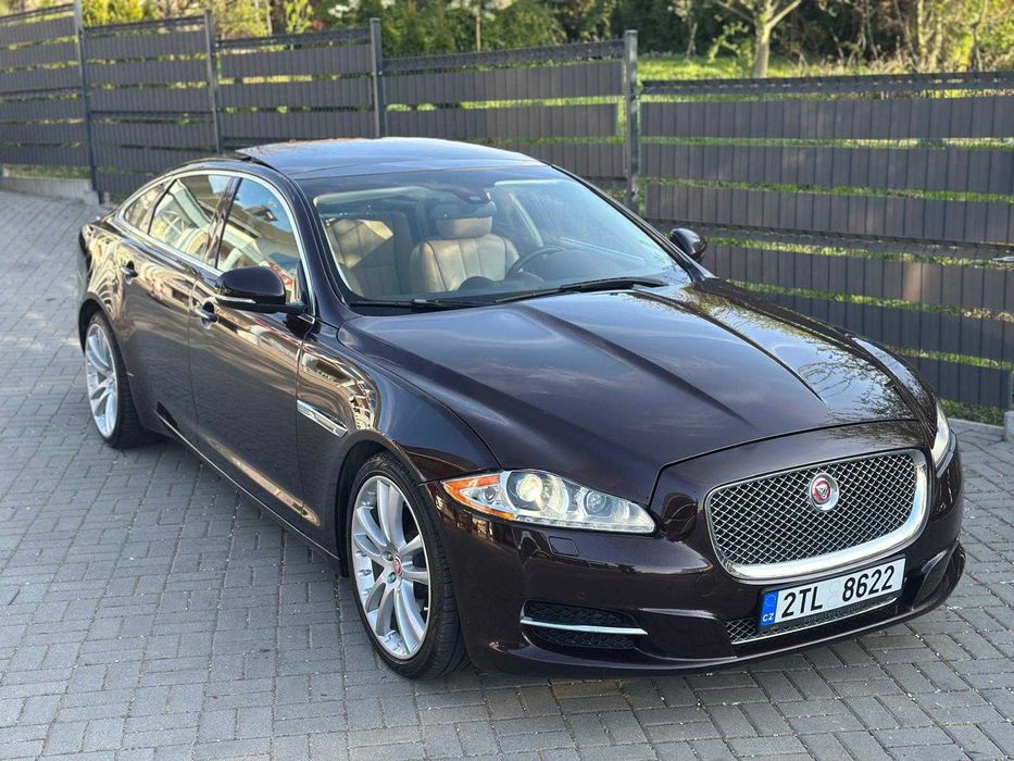 samochód na wesela  Wyjątkowy Jaguar do ślubu – Dodajcie Waszemu Dniu prawdziwej klasy!