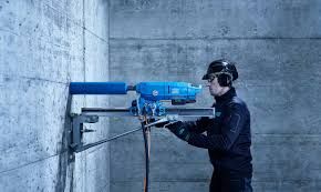 Сверление отверстий алмазными коронками. Резка проемов и ниш