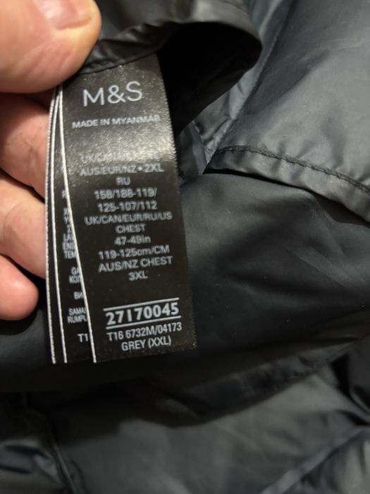 Жилетка пуховая MARK & SPENCER( Англия) XXL-XL