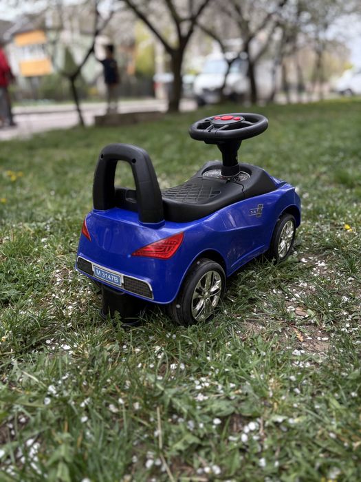 Дитяча машинка каталка-толокар