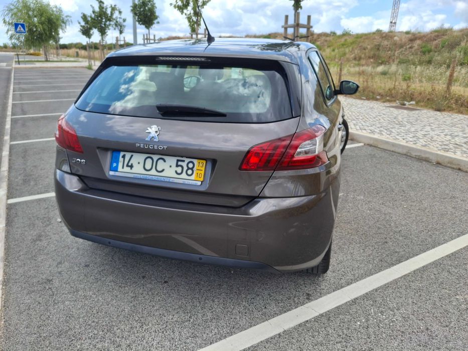 Peugeot 308 — fotografia 4