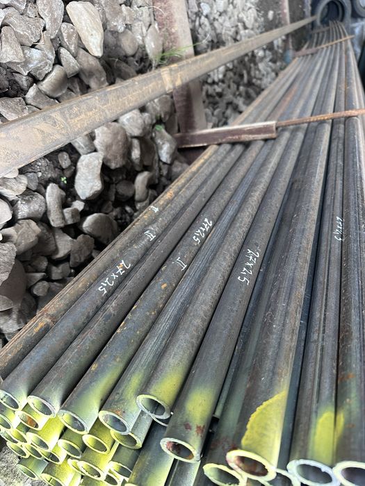 Труба 27мм 2,5мм стінка 44,95гр 1м