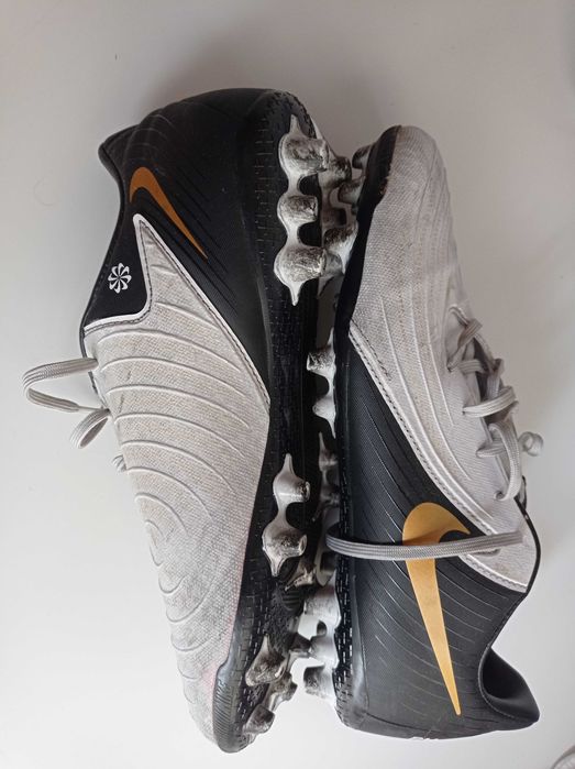 Chuteiras Futebol 42 Relvado Sintético (AG) Nike Phantom Gx