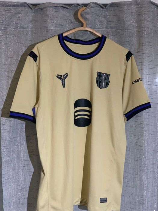 Camisola Barcelona x Kobe Bryant