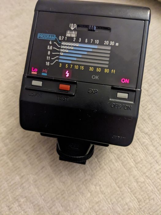 MINOLTA MAXXUM 9000 AF aparat lampa obiektyw pokrowiec motor drive bat