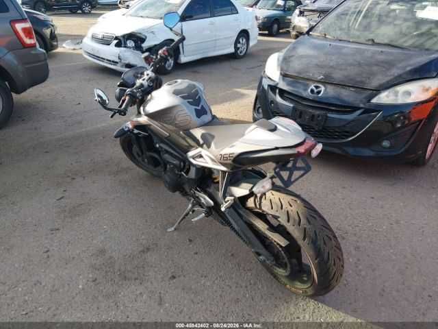 Triumph Street Triple 765 RS 2024