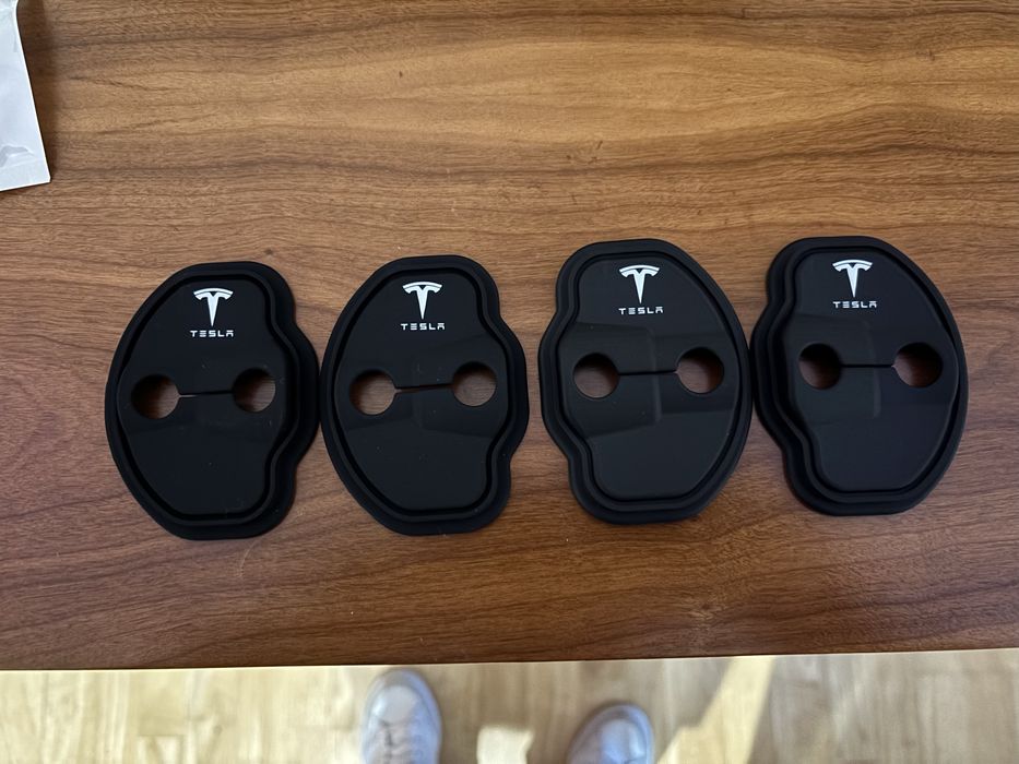 capa de porta tesla