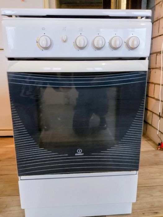 Газовая плита INDESIT