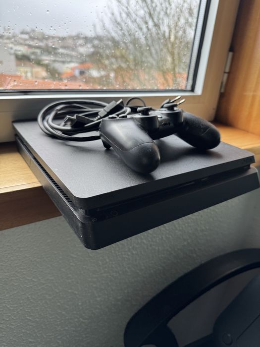 Ps4 slim 1000gb Bom estado