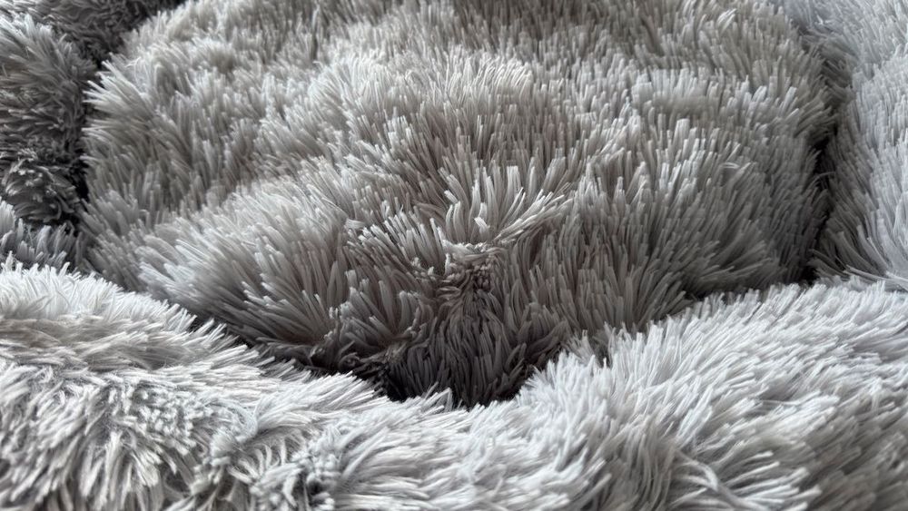 Cama para Cães / Anti Stress de Pelo Cinzento