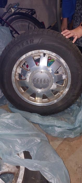 Opony zimowe 5x112 GoodYear+alufelgi Audi