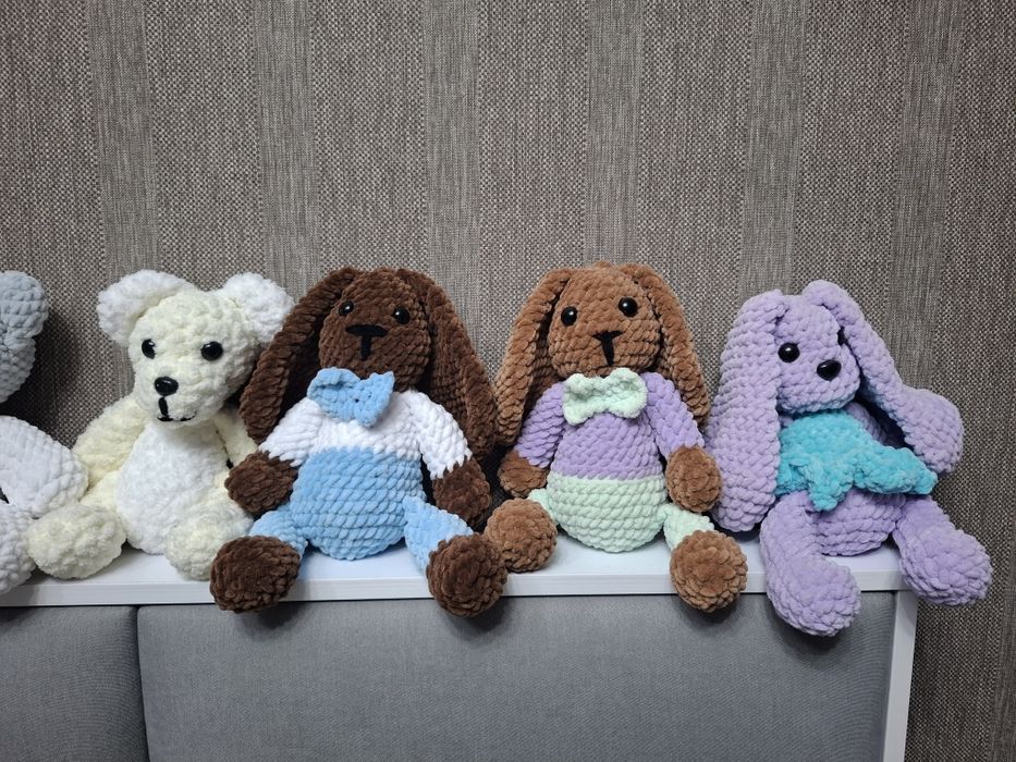 Іграшка м'яка, в'язана, ручної роботи, амігурумі
