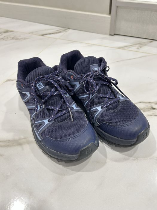 Продам трекінгові кросівки Salomon Alphacross 38