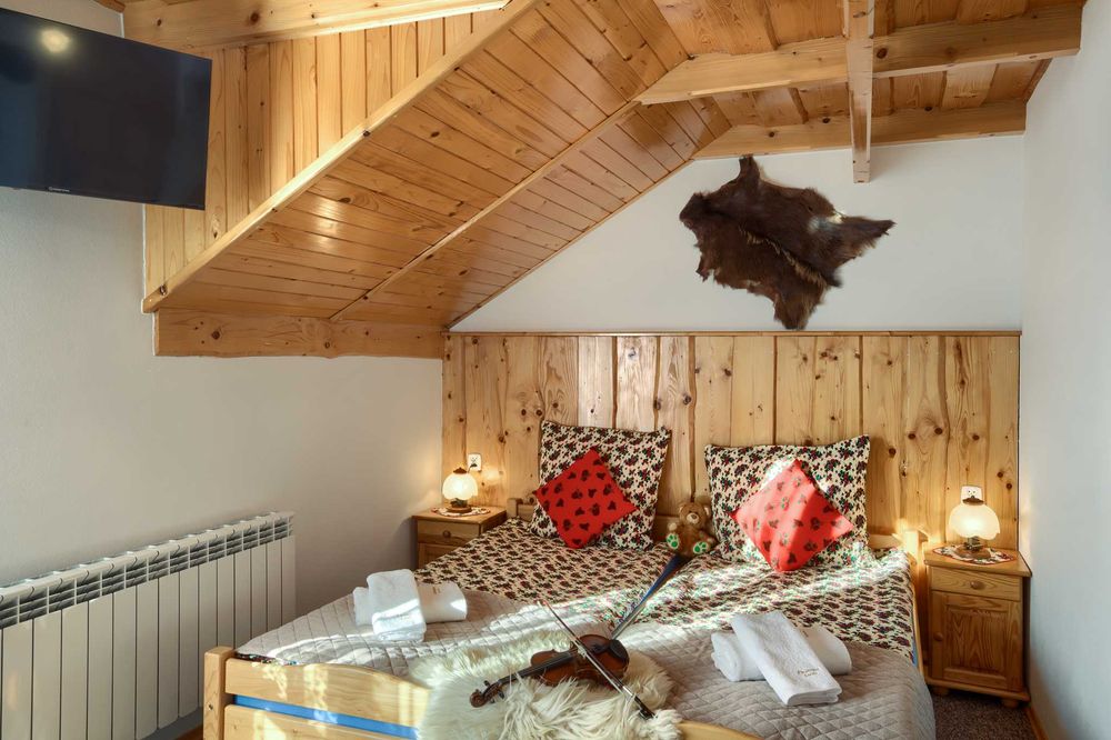 CHAŁUPA GÓROLA-Agroturys.u rolnika z tradycją i pasją wśród zwierząt