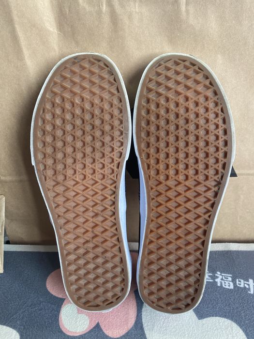 Продаю оригинальные кеды Vans Authentic