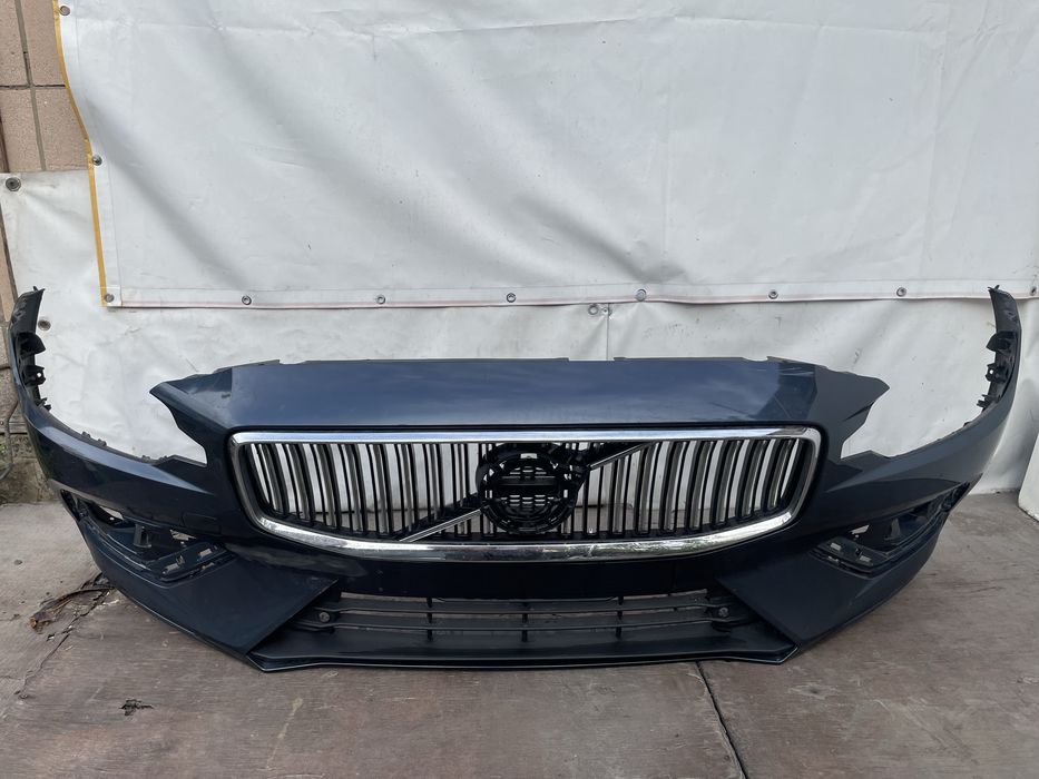 Бампер передній Volvo V60 S60 18-