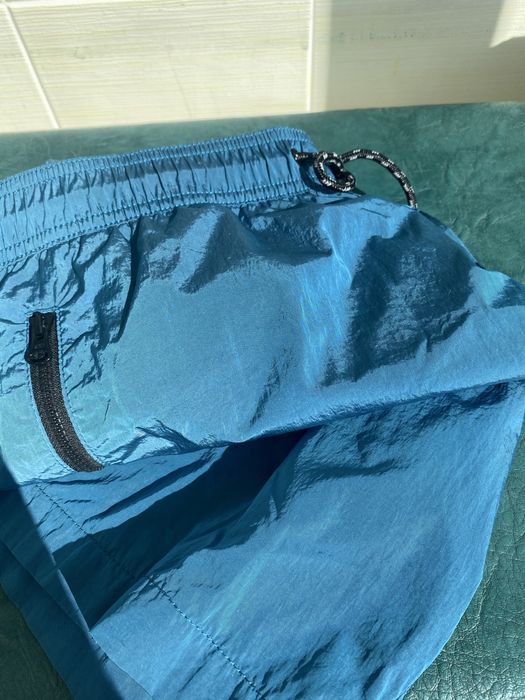 Нейлонові шорти American Eagle