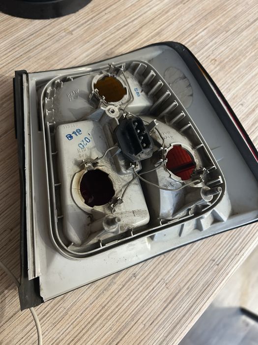 Стоп сигналы е34 задние фары стопы