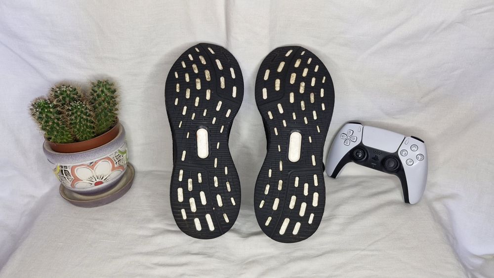 Бігові кросівки Adidas Pureboost 5.Розмір 39