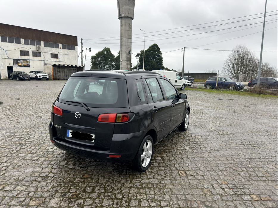 Mazda 2 1.2 16V muito nivo
