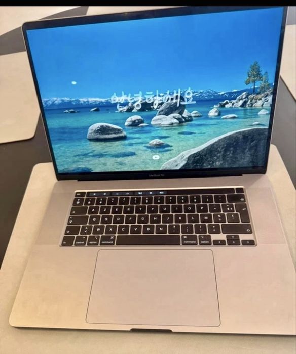 Apple MacBook Pro - 16 polegadas - 16GB RAM -512GB HD - Intel i7