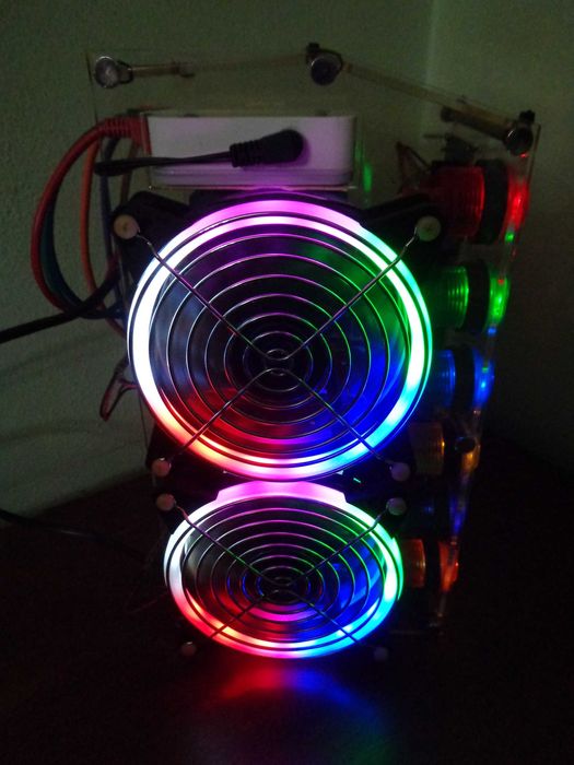 [Usado] Cluster custom-made com 6 placas Raspberry Pi 3B