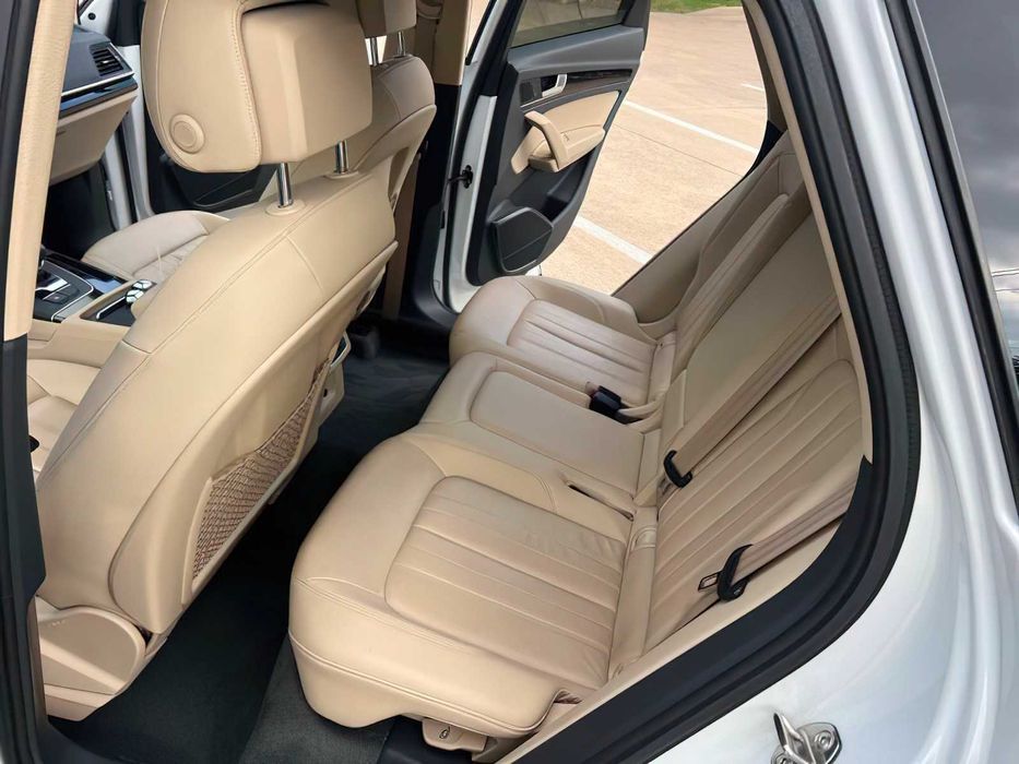 Audi Q5 Premium Plus      2020