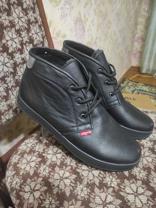 Чоловіче взуття ( черевики/лофери/туфлі/дитяча обув і т.д)