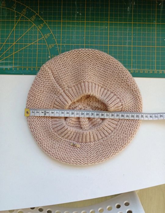 Elegancki Pudrowy róż Beret Mohito