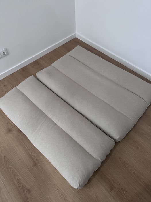 Colchoes de paletes bege