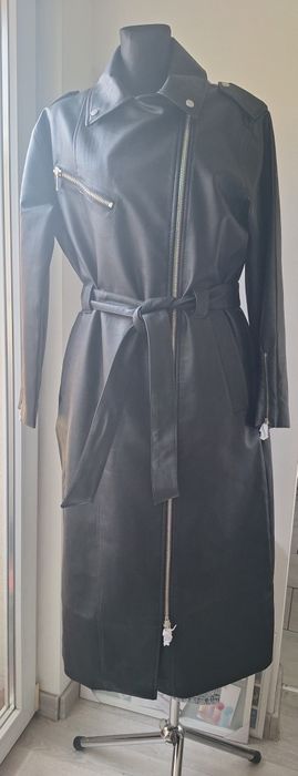 Płaszcz z eko -skóry rozm.M
