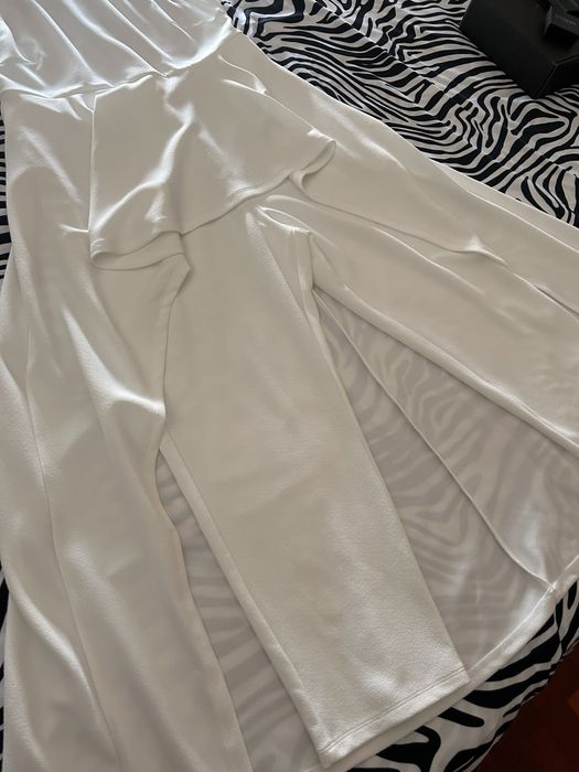 Macacão branco com cauda
