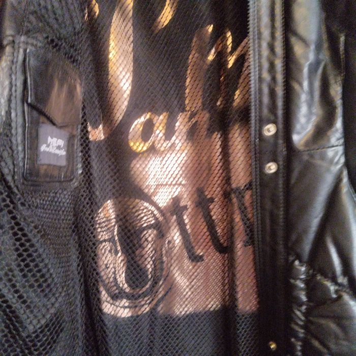 Продам зимние пальто.