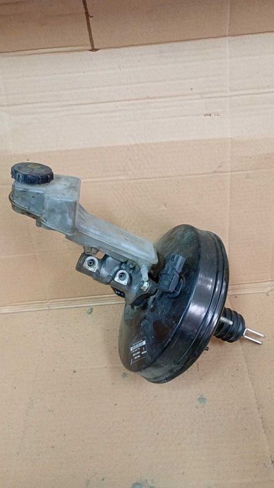 Serwo pompa hamulcowa MAZDA 3 BM  B45H 43950