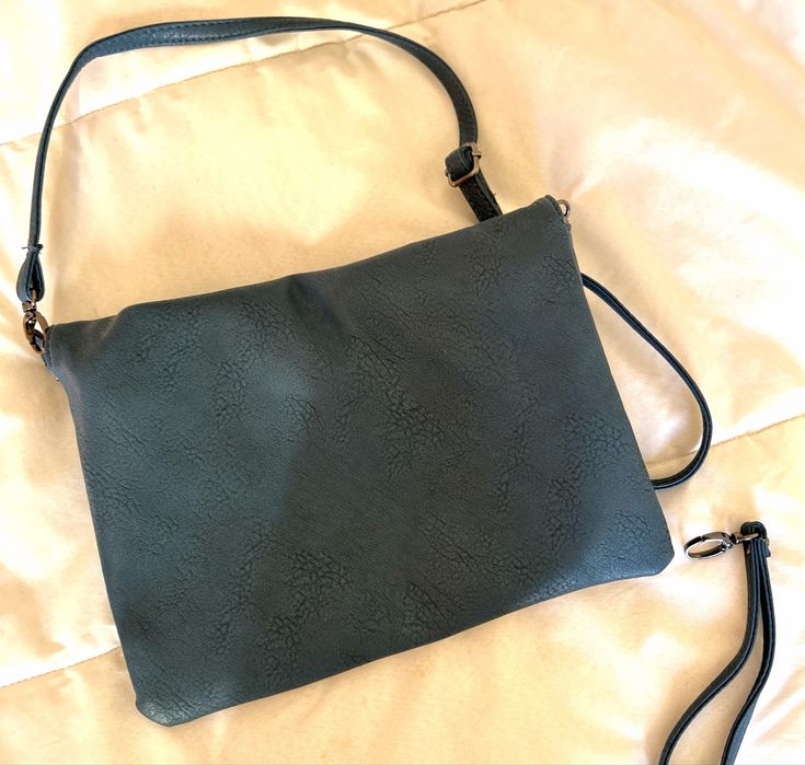 Bolsa com tachas