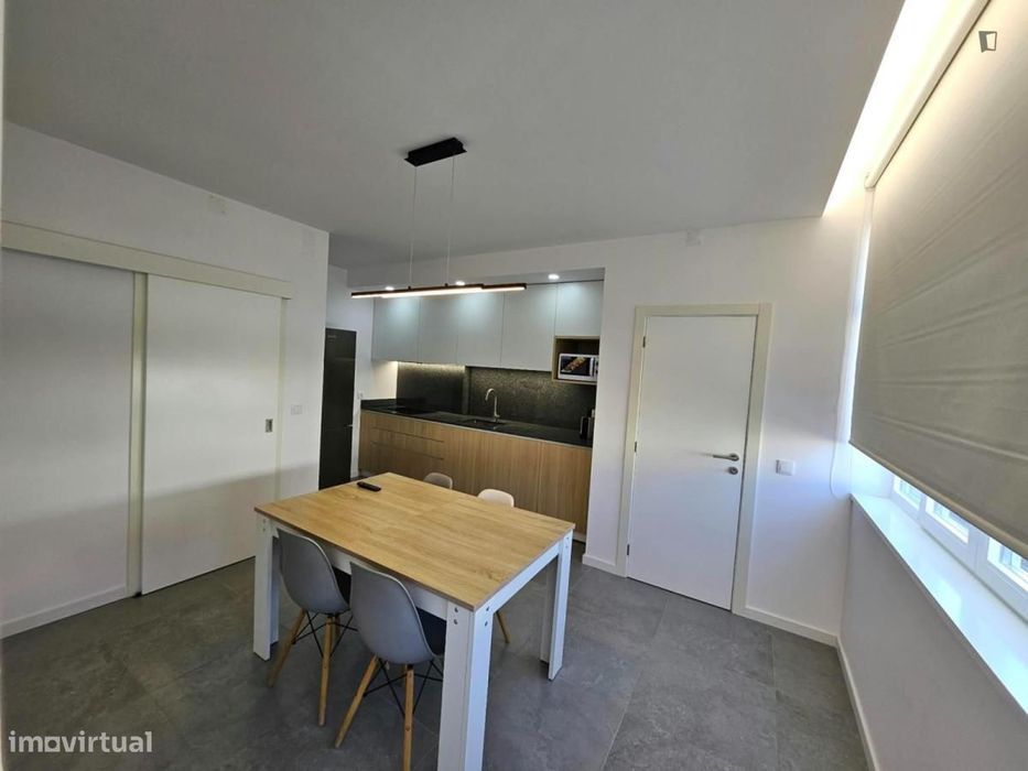 Quarto - localizado em Sé de Braga e São Lázaro Braga